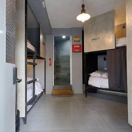 We Hostel And Suites Miraflores By Stand Out Hotels Collection Santo Domingo Kültér fotó